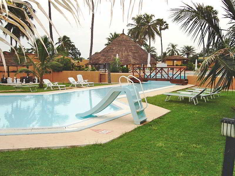 Sunbeach Hotel & Resort Bakau Extérieur photo